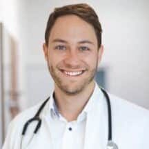 Dr. Thomas Bacharach | Ganzheitlicher Allgemeinmediziner, SIBO Experte