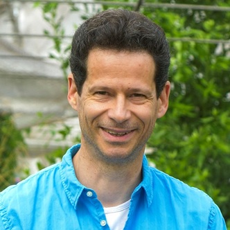 Dr. Hartmut Fischer